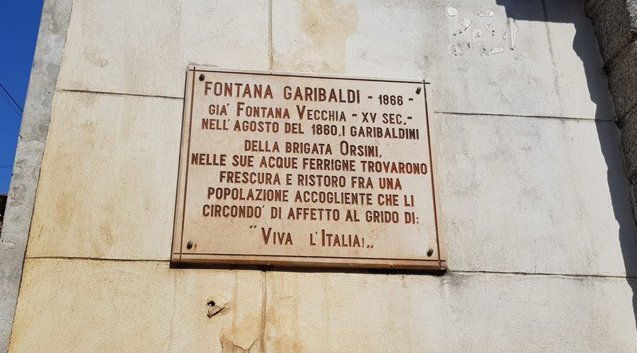 Pizzo: fontana Garibaldi