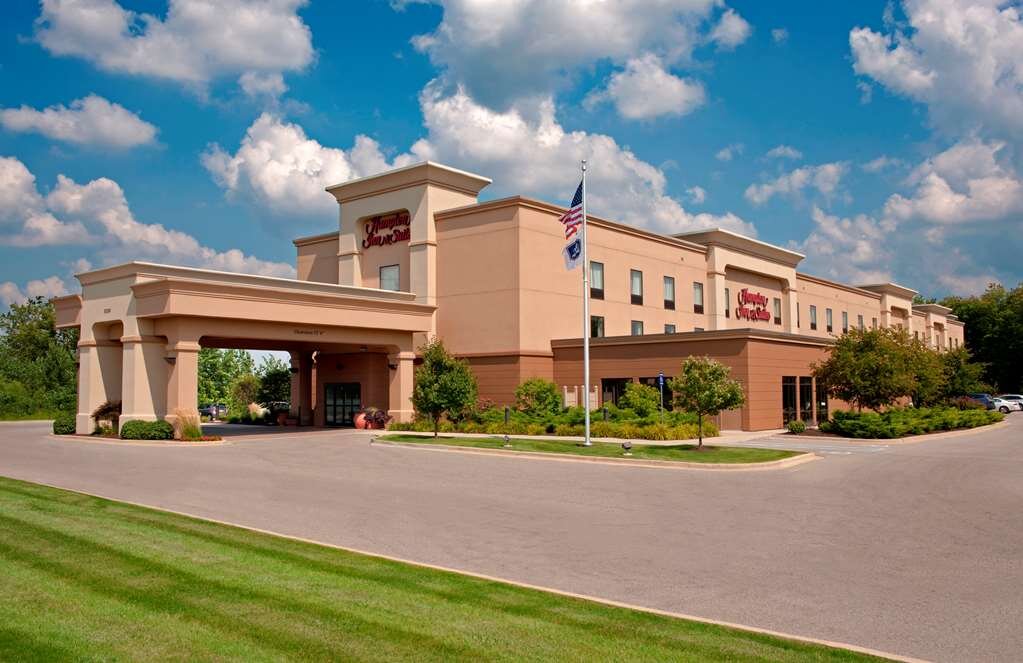 Hotel photo 24 of Hampton Inn & Suites Grand Rapids-Airport 28th St.