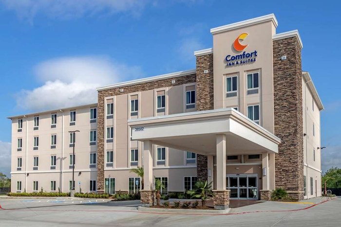 COMFORT INN & SUITES - Prices & Hotel Reviews (Waller, TX)