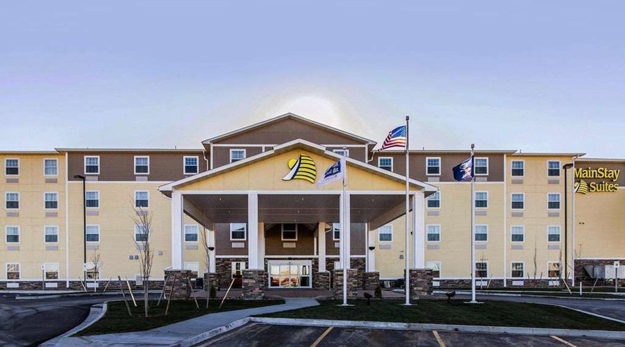 MainStay Suites Watford City hotel in Watford City, ND