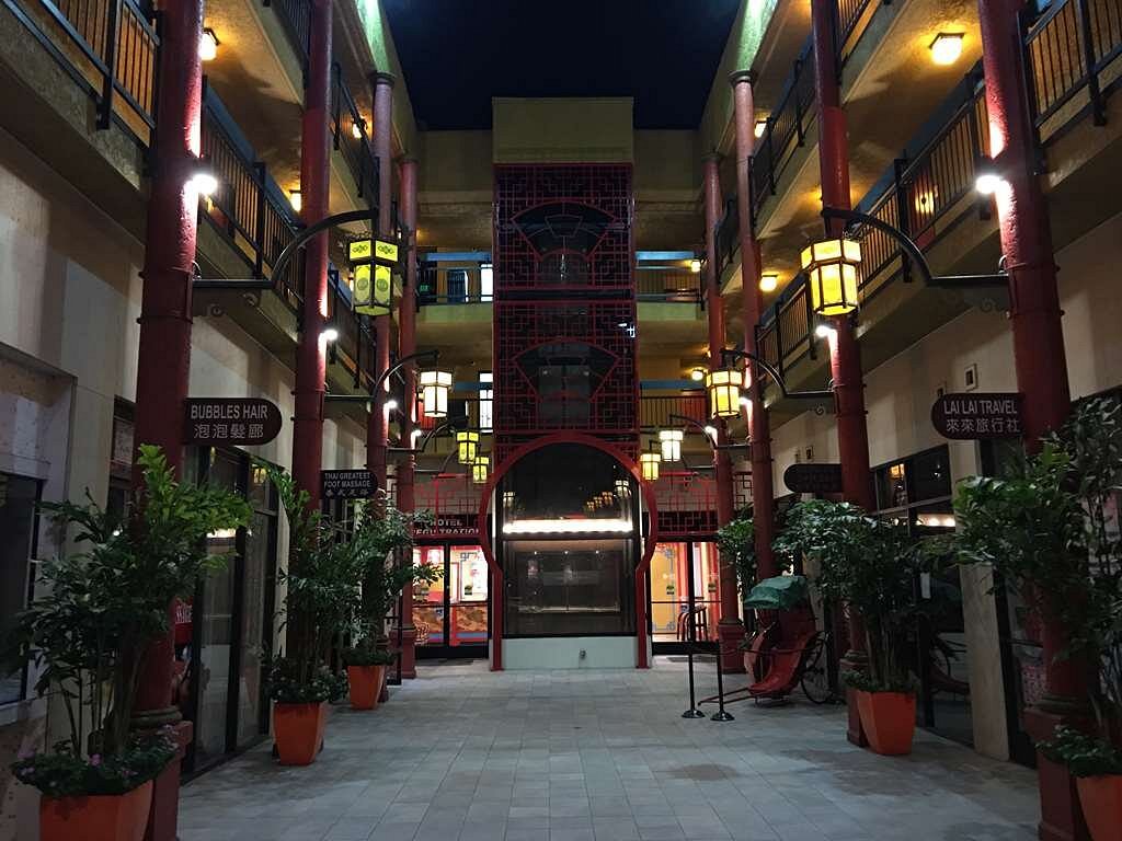 ‪Best Western Plus Dragon Gate Inn‬، فندق في لوس أنجلوس