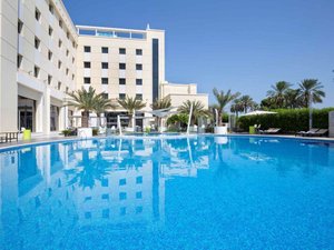 Mercure Sohar in Sohar, image may contain: Hotel, Resort, Villa, Pool