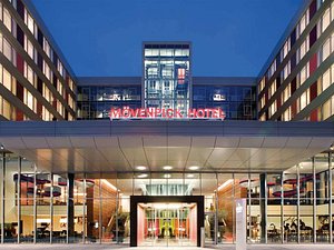 Mövenpick Hotel Stuttgart Airport in Stuttgart, image may contain: Shopping Mall, Convention Center, City, Urban
