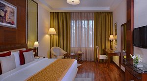 Best Western Plus Jalandhar in Jalandhar, image may contain: Screen, Monitor, Bed, Hotel