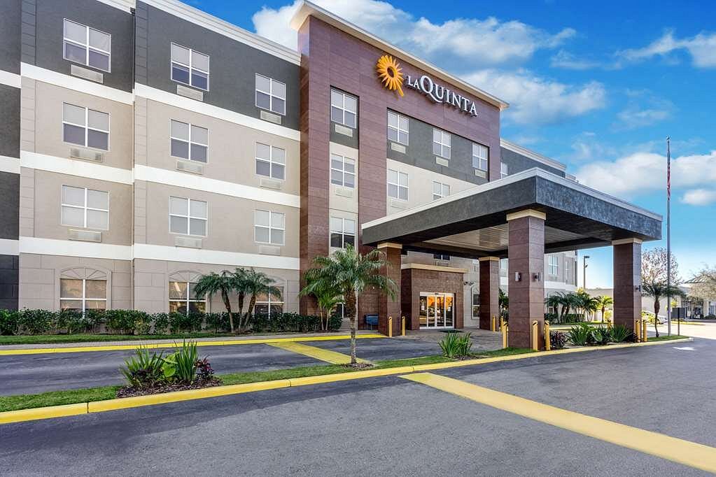 La Quinta Inn &amp; Suites by Wyndham Tampa Central, hotell i Tampa