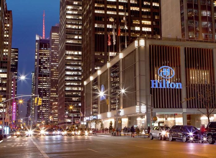 restaurants near hilton midtown new york city