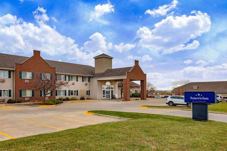 americinn by wyndham pella 65 7 9 prices hotel reviews iowa tripadvisor