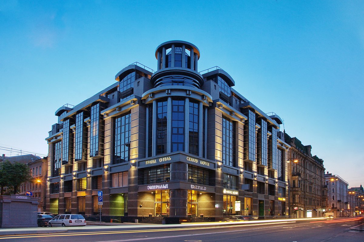 ‪Grand Hotel Emerald‬، فندق في سانت بطرسبرج