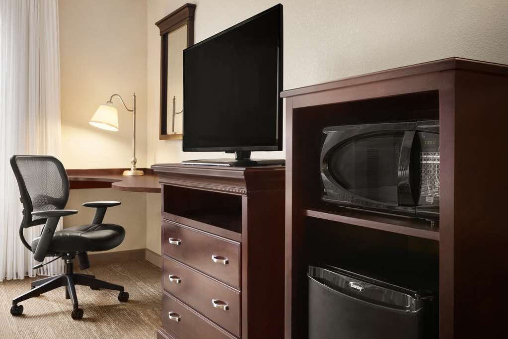 Hotel photo 19 of Hampton Inn & Suites Washington-Dulles International Airport.
