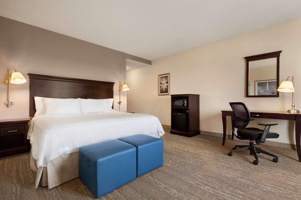 Hotel photo 44 of Hampton Inn & Suites Washington-Dulles International Airport.