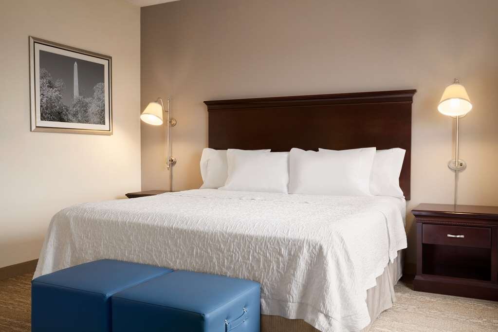 Hotel photo 28 of Hampton Inn & Suites Washington-Dulles International Airport.