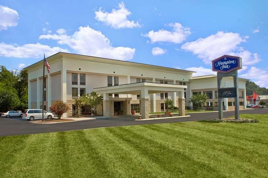 HAMPTON INN SEVIERVILLE $99 ($̶1̶2̶9̶) - Updated 2022 Prices & Hotel ...