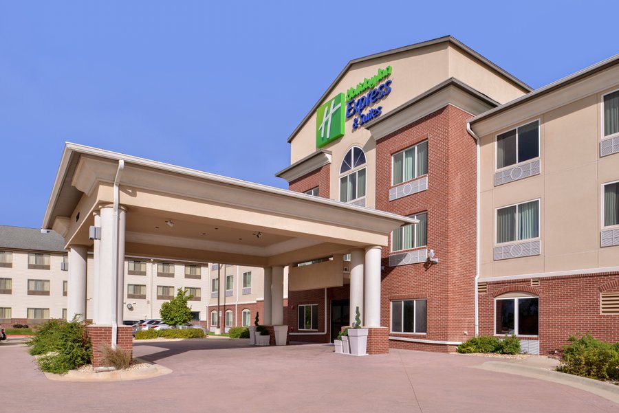 holiday inn express suites emporia northwest an ihg hotel 90 1 1 4 prices reviews ks tripadvisor