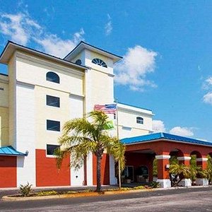 Quality Inn hotel in Wesley Chapel, FL