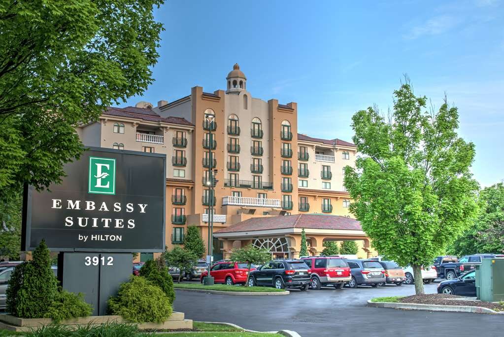 EMBASSY SUITES BY HILTON INDIANAPOLIS NORTH 128 1 6 7 Updated   Exterior 