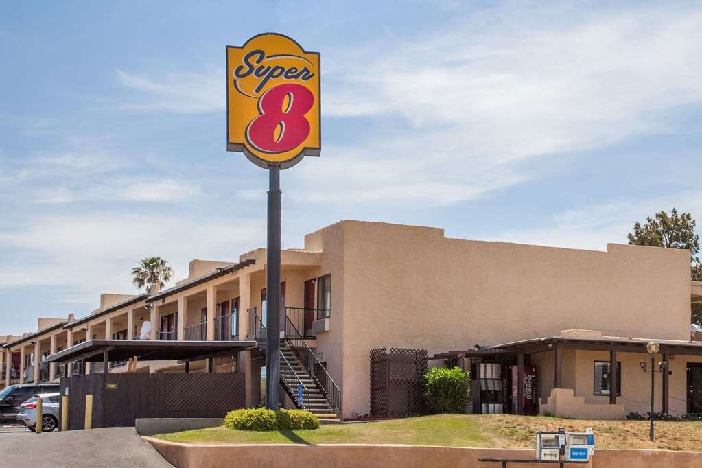 SUPER 8 BY WYNDHAM BARSTOW 65 7 2 Updated 2024 Prices