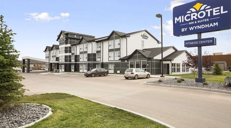 Microtel Inn and Suites by Wyndham Blackfalds Red Deer North