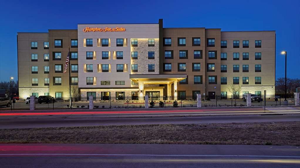hotels near texas tech university health sciences center
