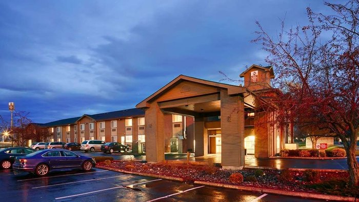 BEST WESTERN PLUS RAMA INN & SUITES $172 ($̶2̶0̶0̶) - Updated 2023 ...