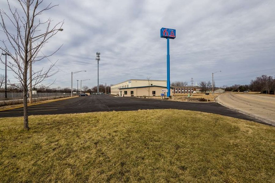 MOTEL 6 PEORIA, IL: 31 fotos, comparação de preços e avaliações