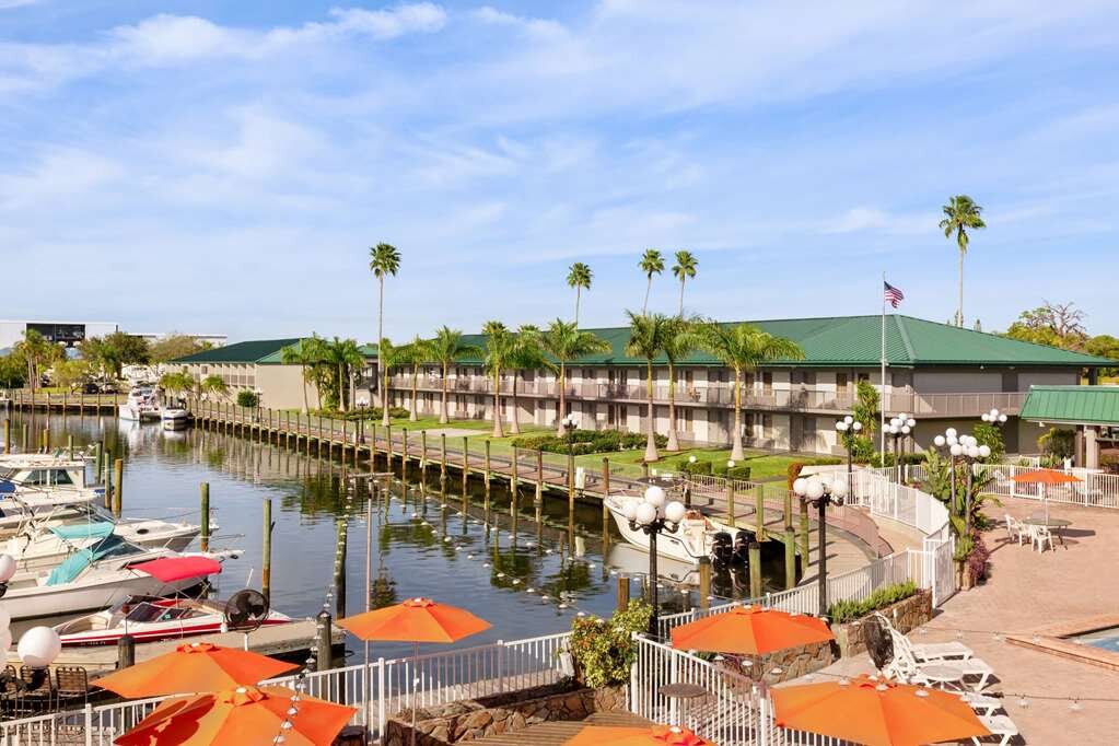 Hotel photo 3 of Ramada by Wyndham Sarasota Waterfront.