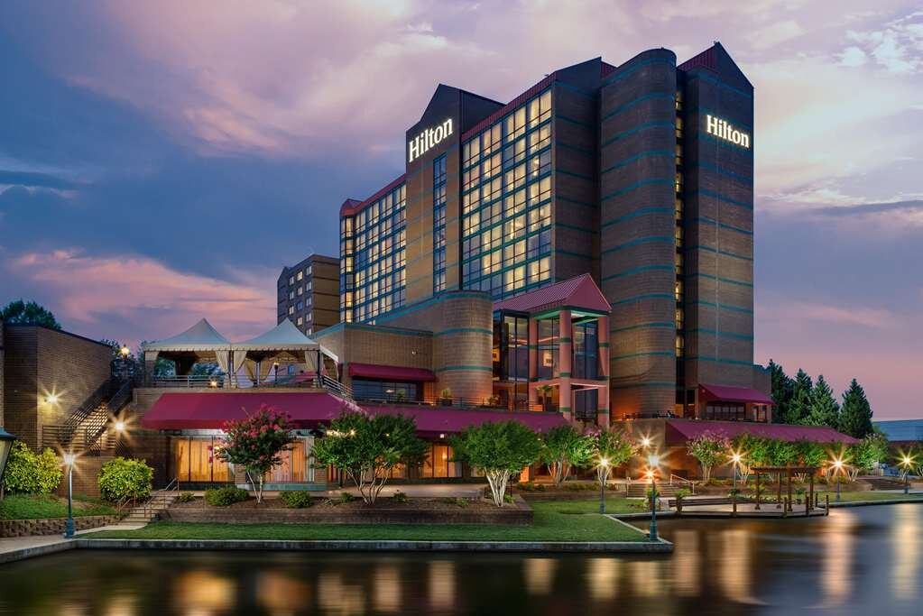 HILTON CHARLOTTE UNIVERSITY PLACE Carolina Del Norte Opiniones   Exterior 