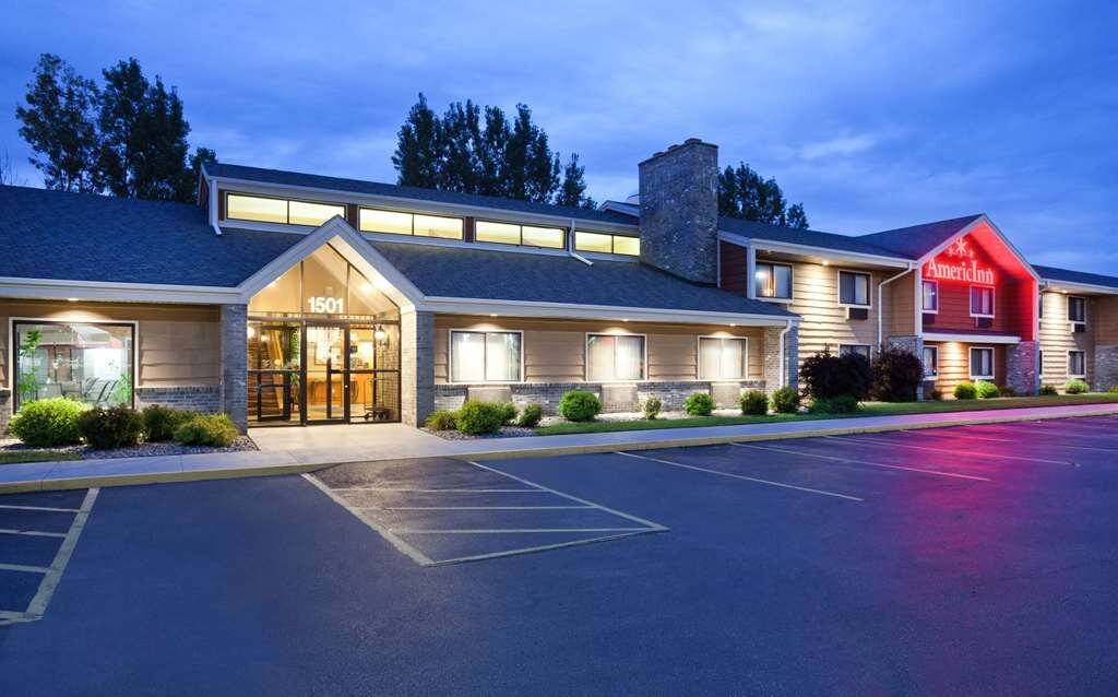 hotels in plover wi