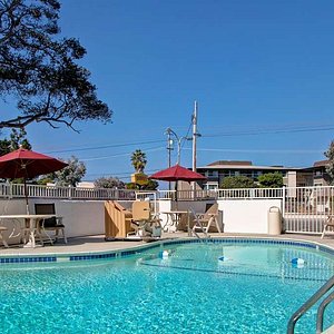 Motel Monterey pool