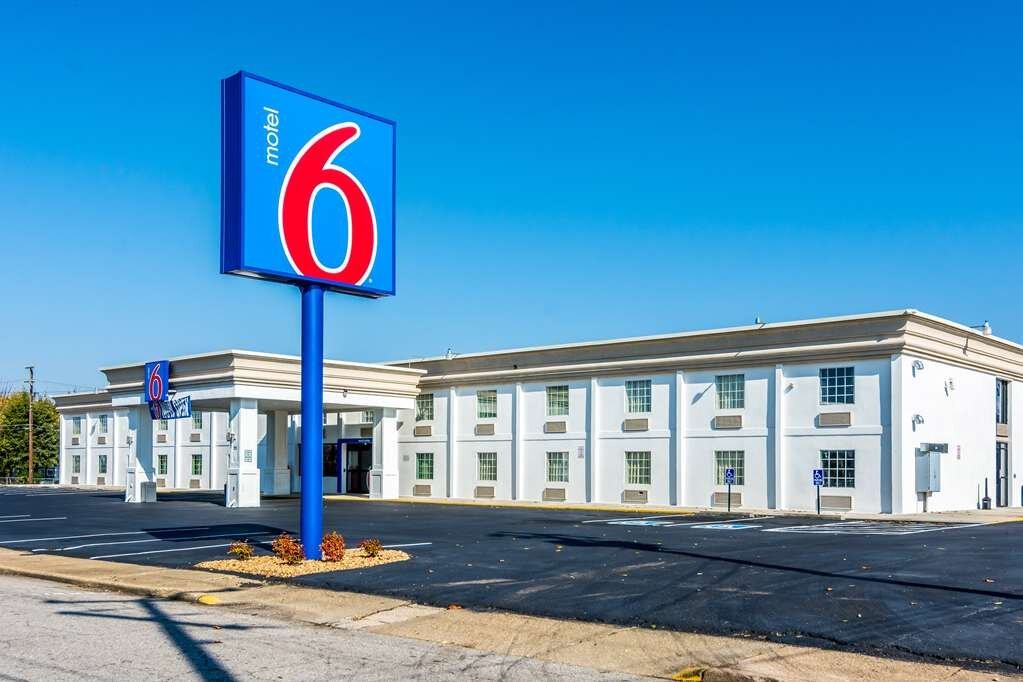 MOTEL 6 PETERSBURG, VA - FORT LEE: Prezzi e Recensioni 2022