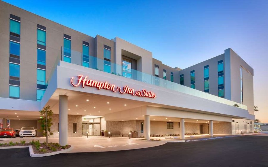 hampton-inn-suites-anaheim-resort-convention-center-ab-158-1-7-8