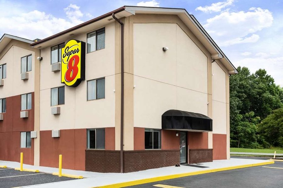 super 8 by wyndham chester richmond area 55 7 1 updated 2021 prices motel reviews va tripadvisor