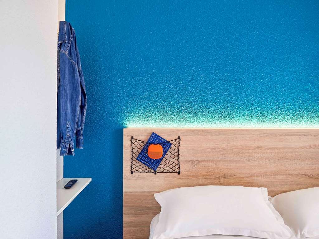 HOTELF1 CHAUMONT RENOVE - Prices u0026 Hotel Reviews (France 