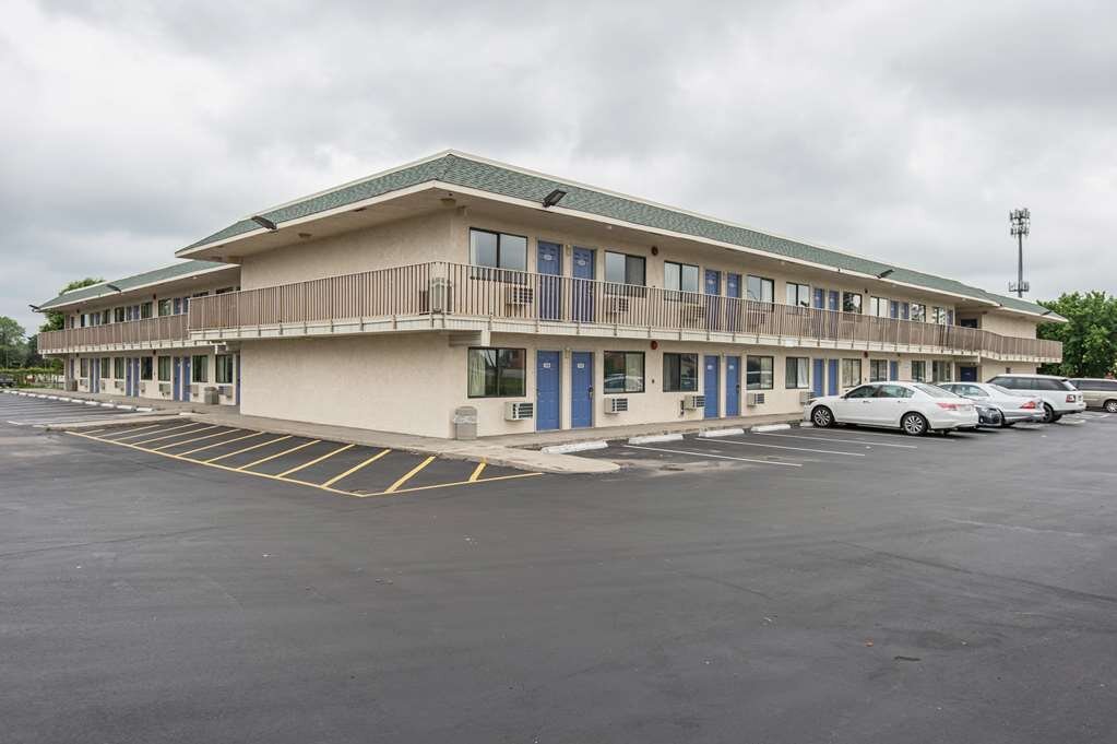 resent trip - Review of La Quinta Inn & Suites by Wyndham Kansas City Airport, Kansas City, MO - Tripadvisor
