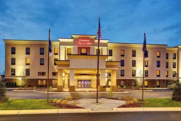 HAMPTON INN & SUITES LANSING WEST $101 ($̶1̶1̶0̶) - Updated 2022 Prices ...