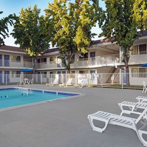 Motel San Jose CA Pool