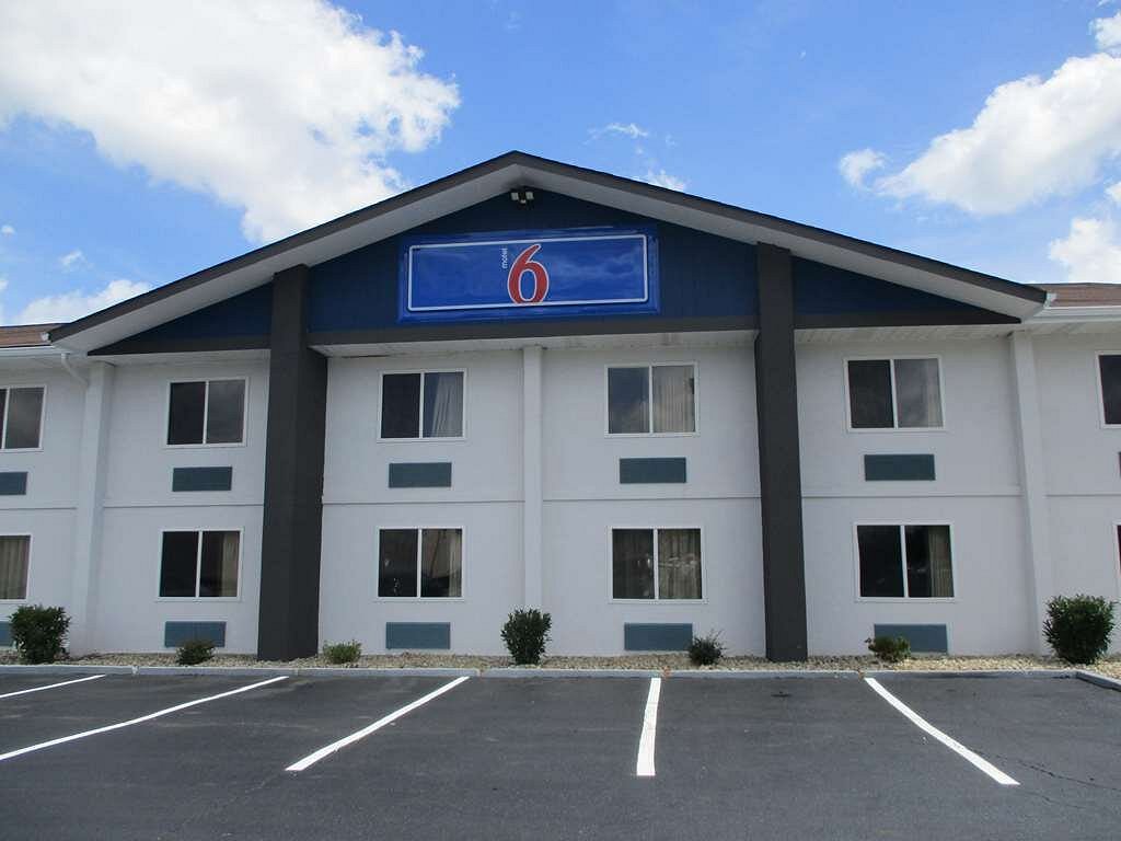 MOTEL 6 CHATTANOOGA, TN - AIRPORT - Hotel Reviews, Photos, Rate