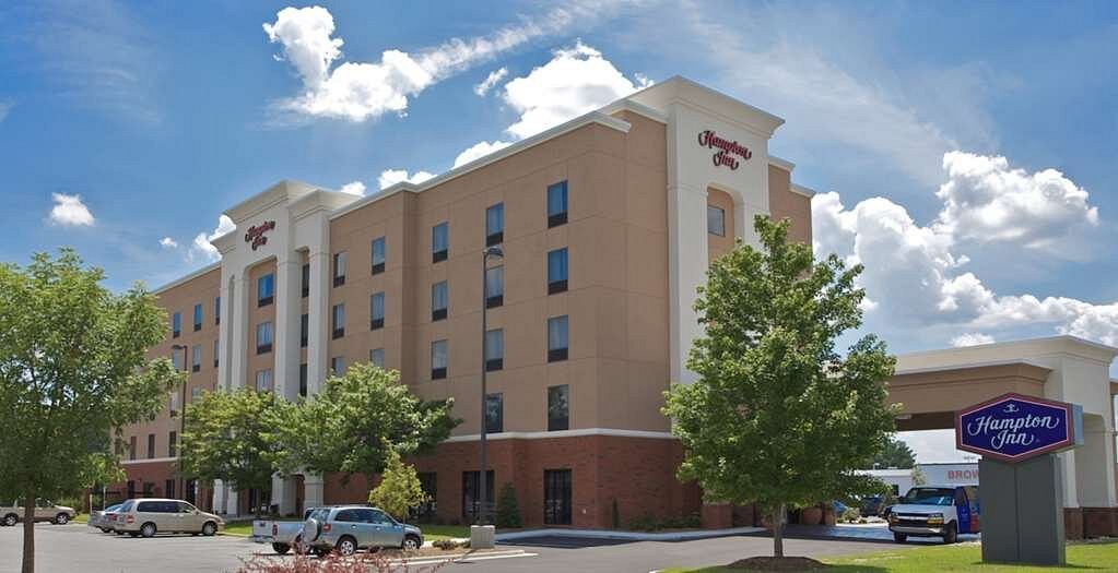 THE 10 CLOSEST Hotels to Greenville Convention Center