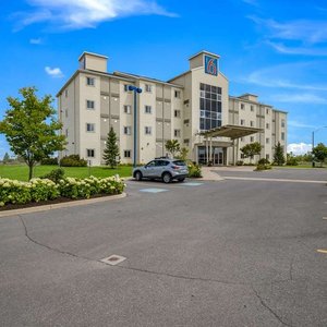 M Exterior