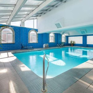 THE 10 BEST Ontario Motels With Indoor Pools 2023 (with Prices ...