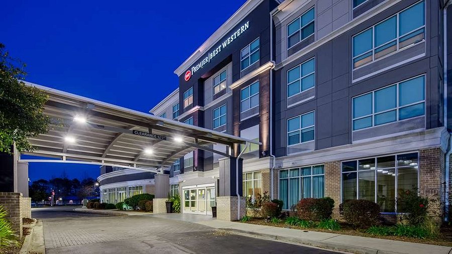 BEST WESTERN PREMIER I-95 SAVANNAH AIRPORT/ POOLER WEST $102 ($̶1̶2̶0̶