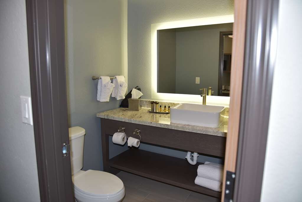 Hotel photo 11 of Best Western Plus Las Vegas West.