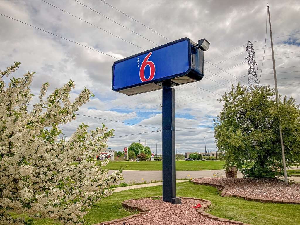 MOTEL 6 ELKHART, IN - Prices & Hotel Reviews