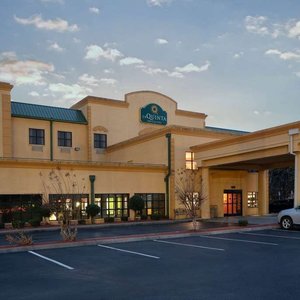 LA QUINTA INN & SUITES BY WYNDHAM KNOXVILLE EAST $93 ($̶1̶1̶9̶ ...