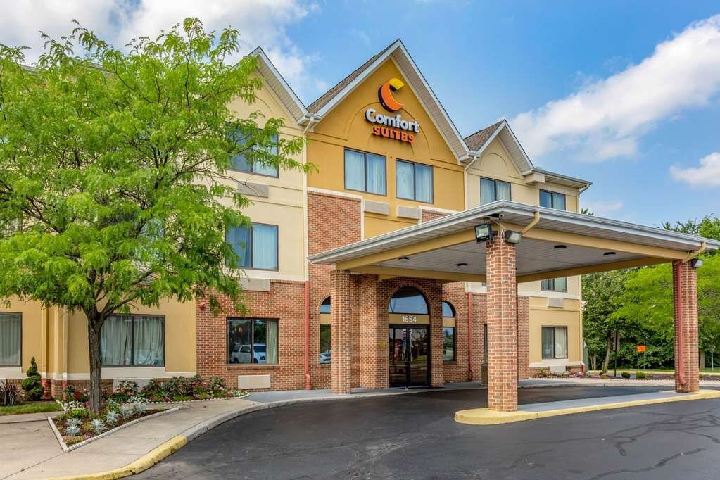 COMFORT SUITES $94 ($̶1̶0̶1̶) - Updated 2024 Prices & Hotel Reviews ...