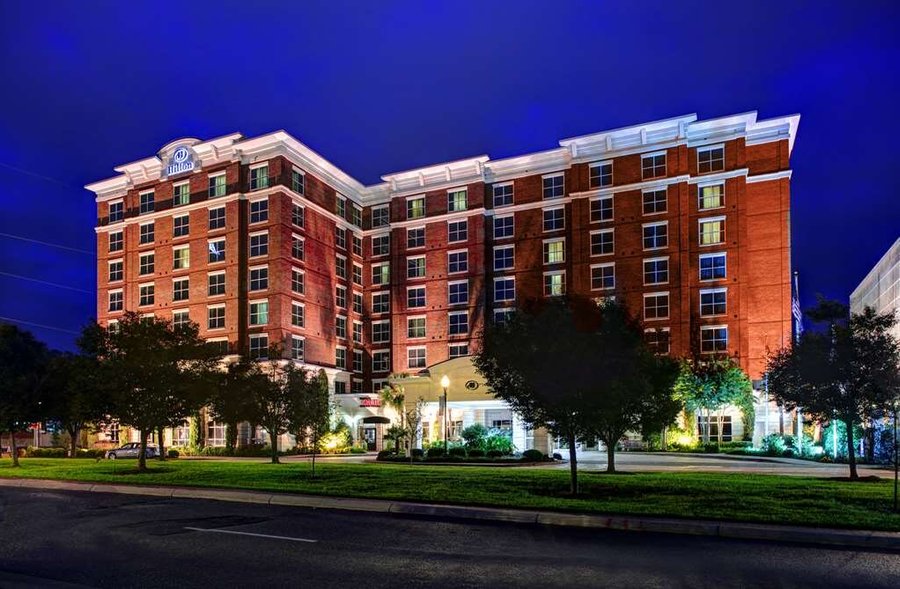HILTON COLUMBIA CENTER 148 (̶2̶1̶2̶) Updated 2021 Prices & Hotel