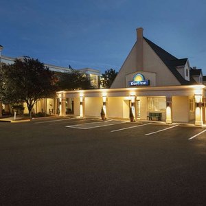 Welcome to the Days Inn Washington DC-Alexandria