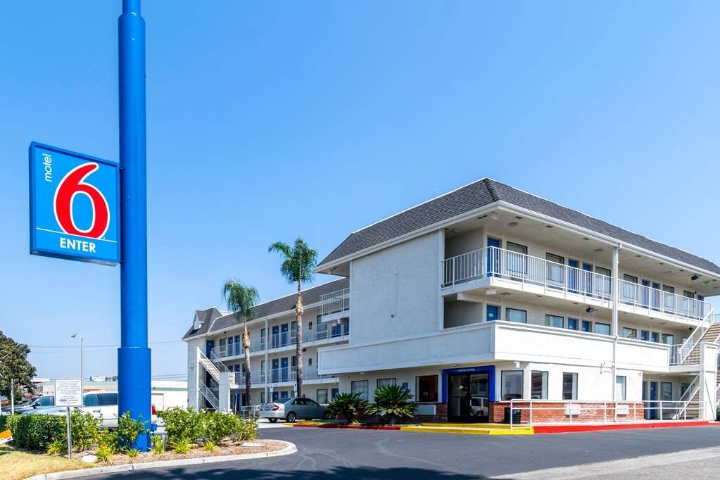 MOTEL 6 ANAHEIM, CA FULLERTON EAST 80 (̶8̶9̶) Updated 2023 Prices