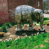 Heritage Port Park & Sculpture Garden (Wheeling) - All You Need to Know ...