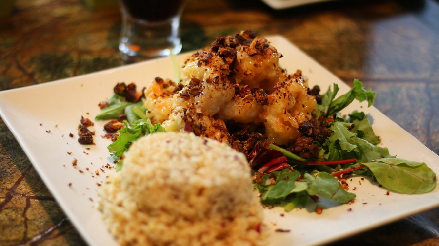 GZ's Goung Zhou Asian Bistro & Sushi Bar