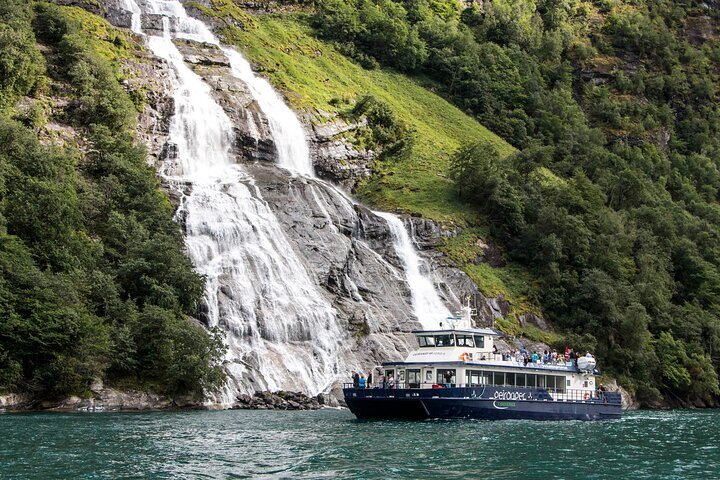 Tripadvisor | Fjord Sightseeing Tour Per Boot In Geiranger Aangeboden ...